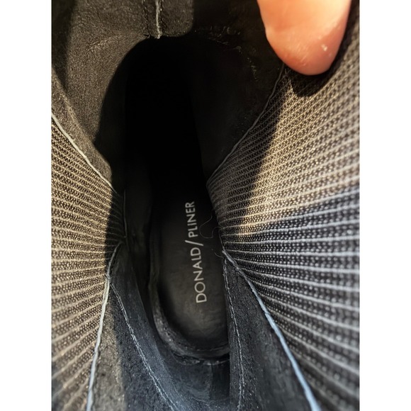 Donald Pliner Austen Snake Print Block Heel Ankle Boots Women Size 8.5M - Picture 7 of 9